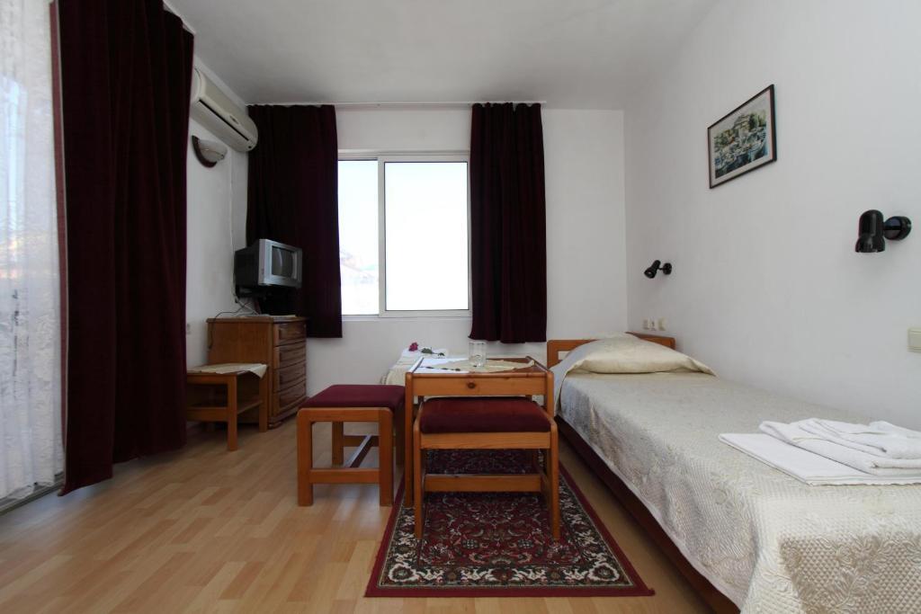 Family Hotel Verona Sosopol Zimmer foto