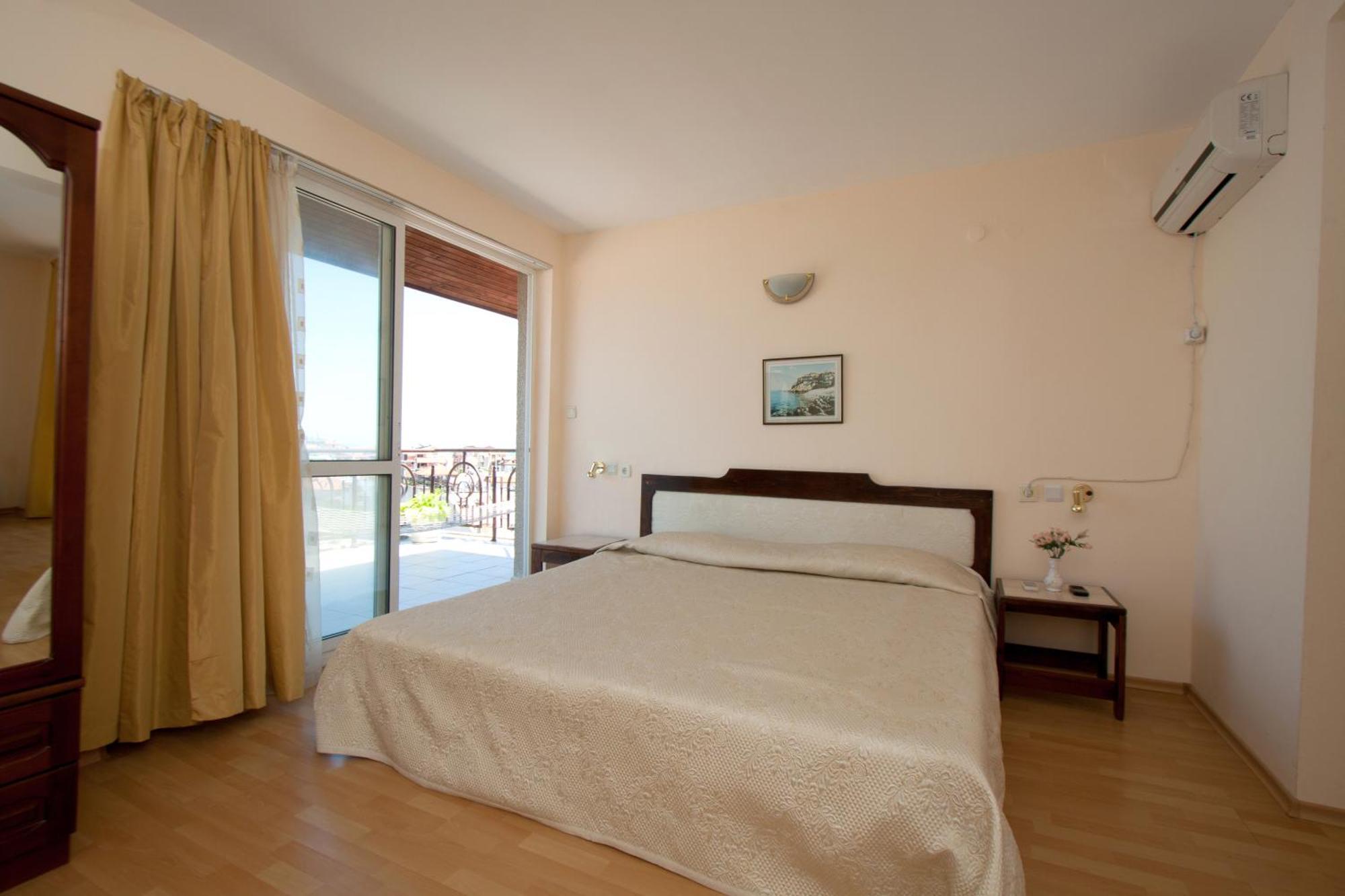 Family Hotel Verona Sosopol Exterior foto
