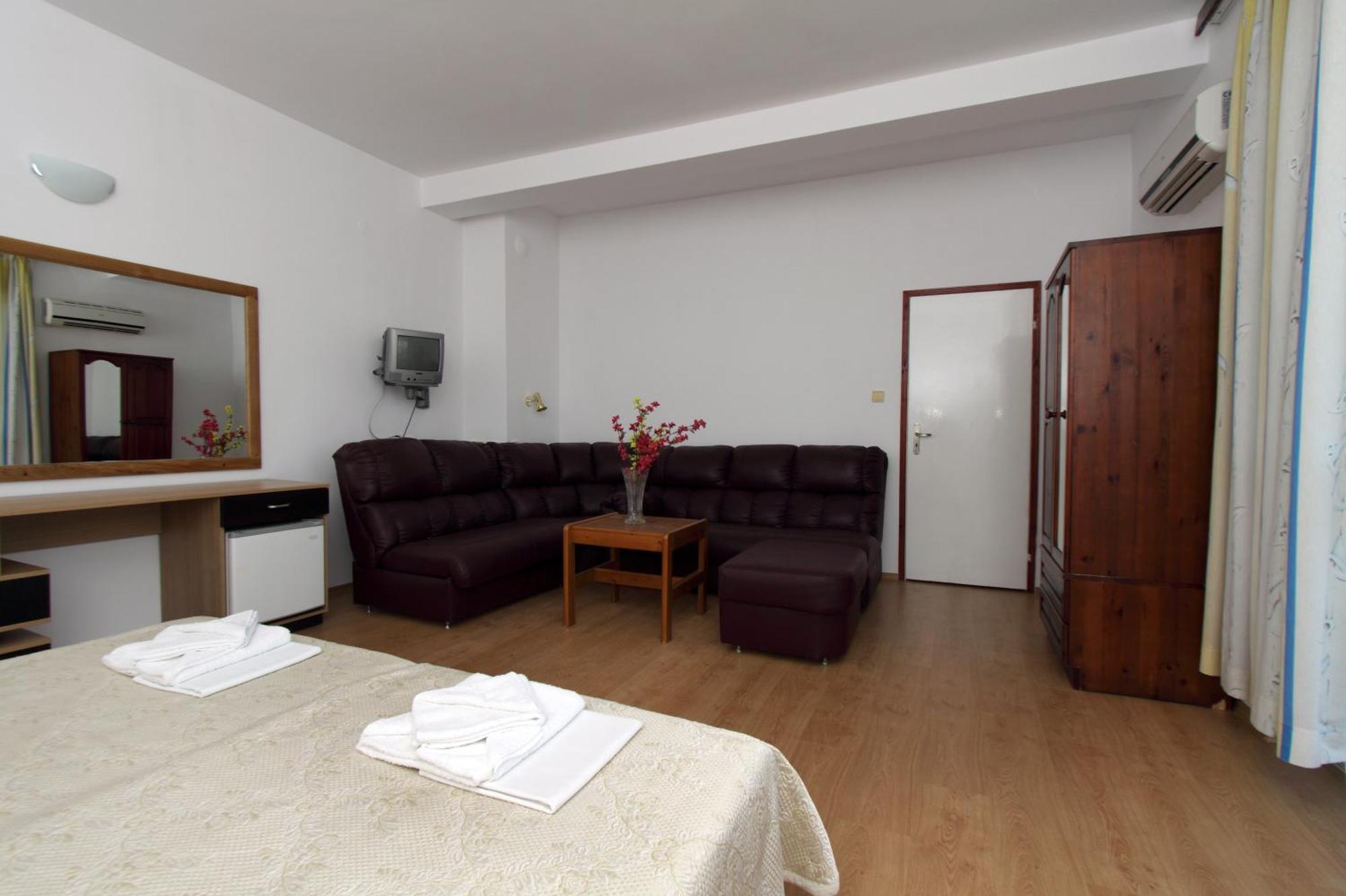 Family Hotel Verona Sosopol Exterior foto