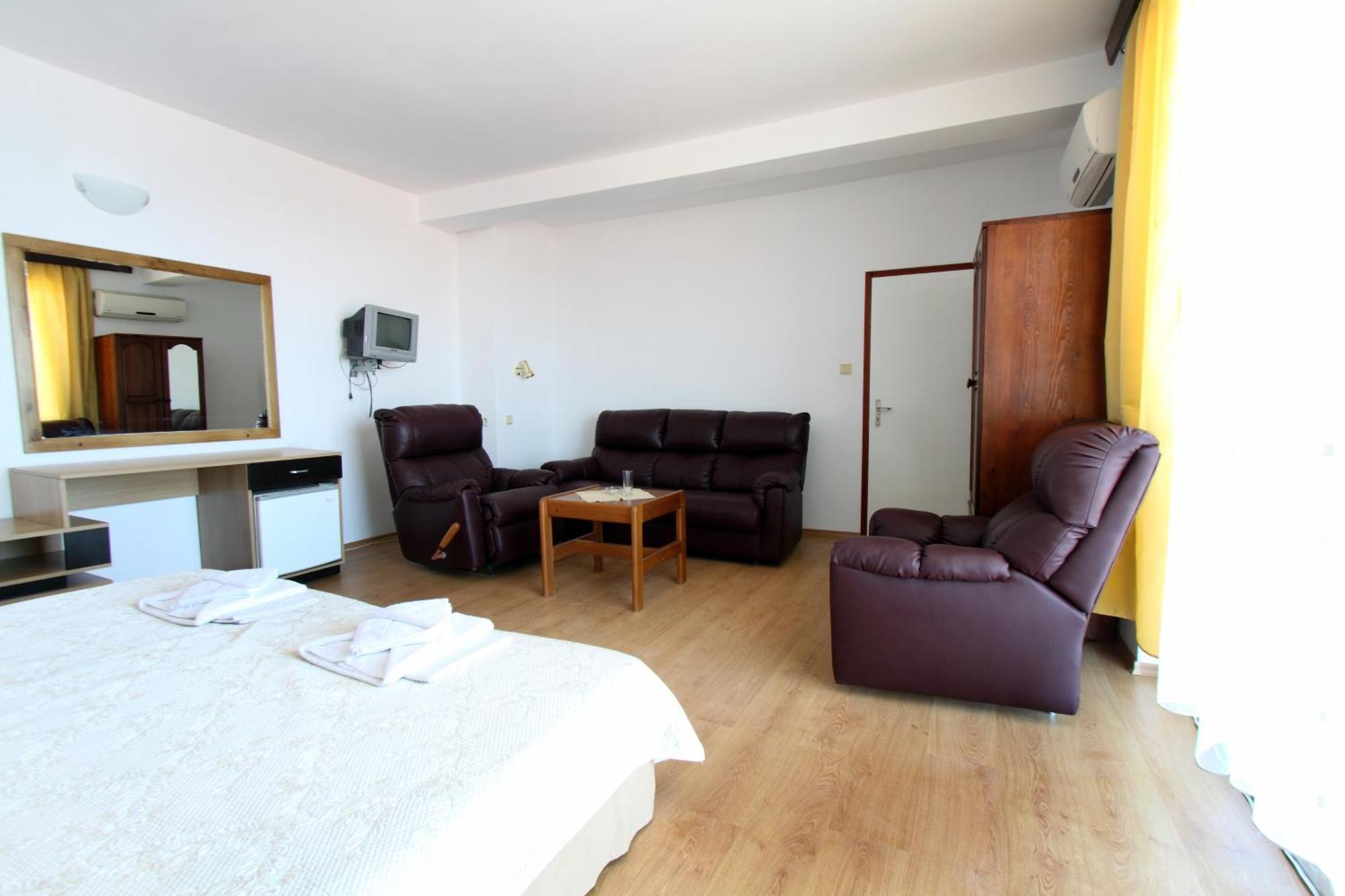 Family Hotel Verona Sosopol Exterior foto