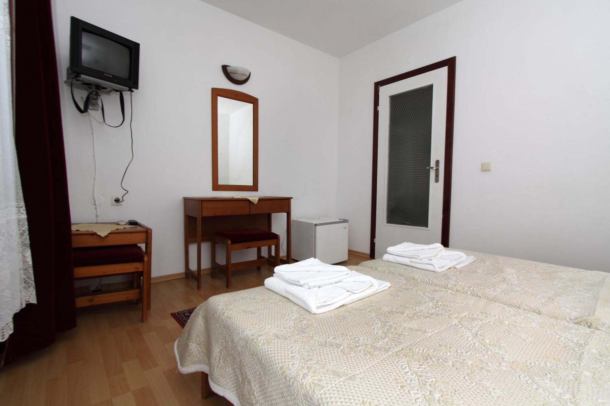 Family Hotel Verona Sosopol Exterior foto